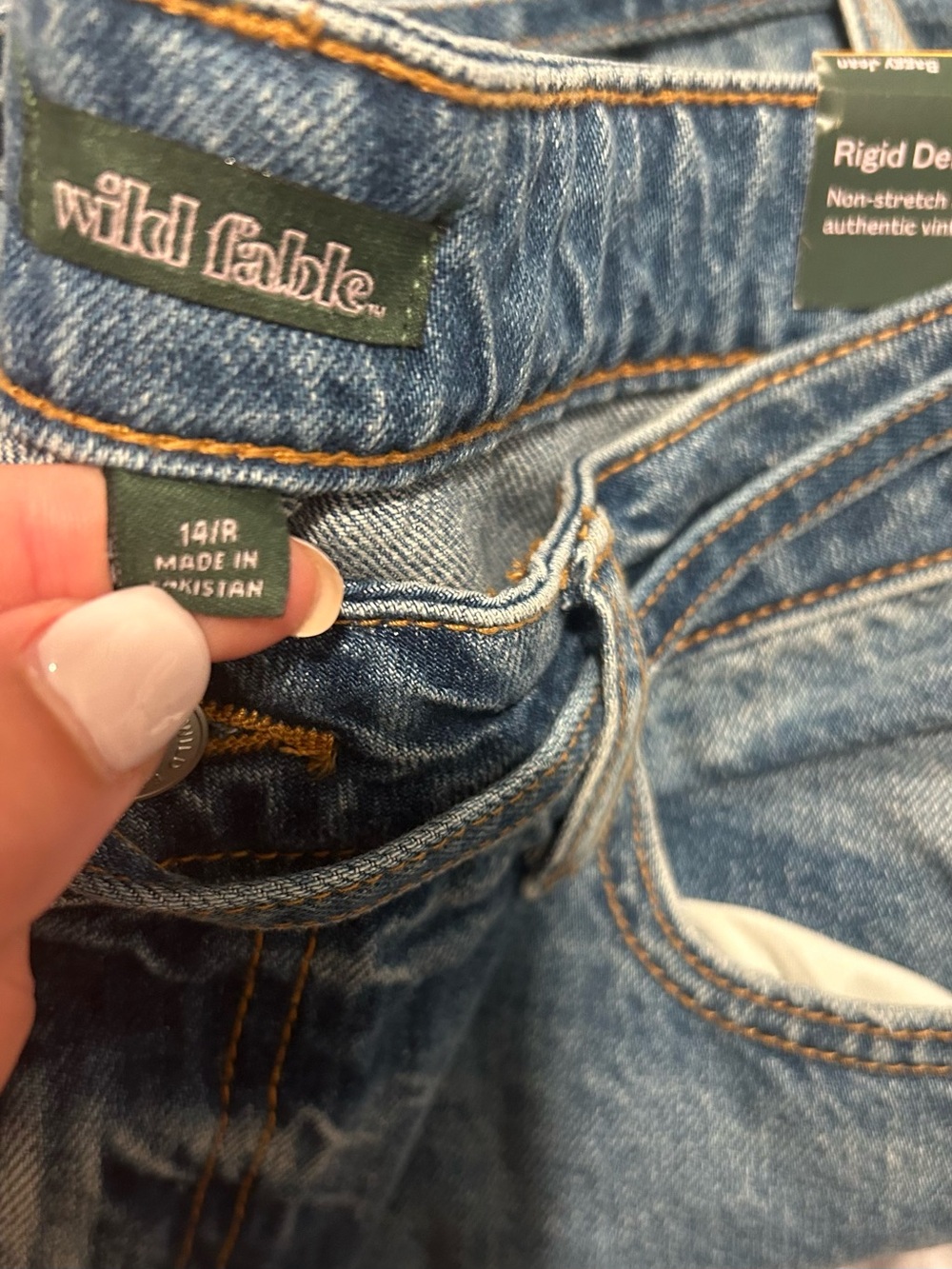NWT Women's Low-Rise Baggy Jeans - Wild Fable size 14 - Picture 5 of 6